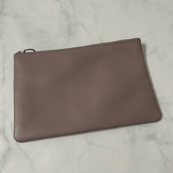Madewell “The Pouch Clutch” - Picture 4 of 10